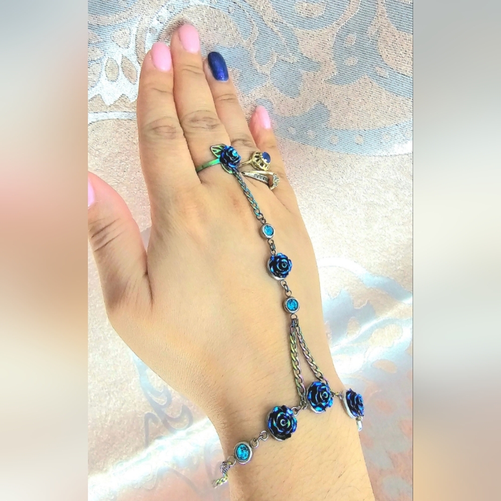 Blue Rose Hand Chain Bracelet Ring – Stainless Steel Rainbow Chain – Rhinestones